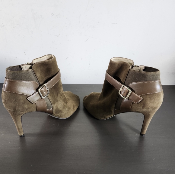Marc Fisher Olive Green Brown Suede  Stilletto Open Toe Ankle Booties S 7M NWOB - Picture 4 of 9